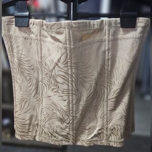 Maidenform Flexees Boned Waist Cincher With An Elegant Pattern Sz 7/LG 4-1003